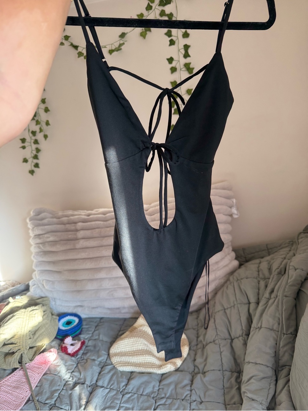 Black Tie-Front bodysuit Princess Polly